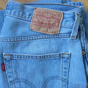 100% cotton 501 Levi's - Size 32 x 30